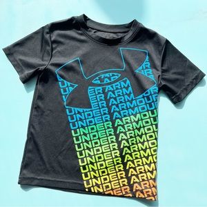 Boys size 5 Under Armour logo performance T-shirt